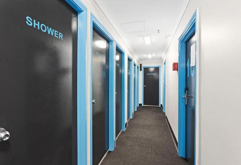 غرفة قياسية فردية حمام مشترك, Sydney Backpackers