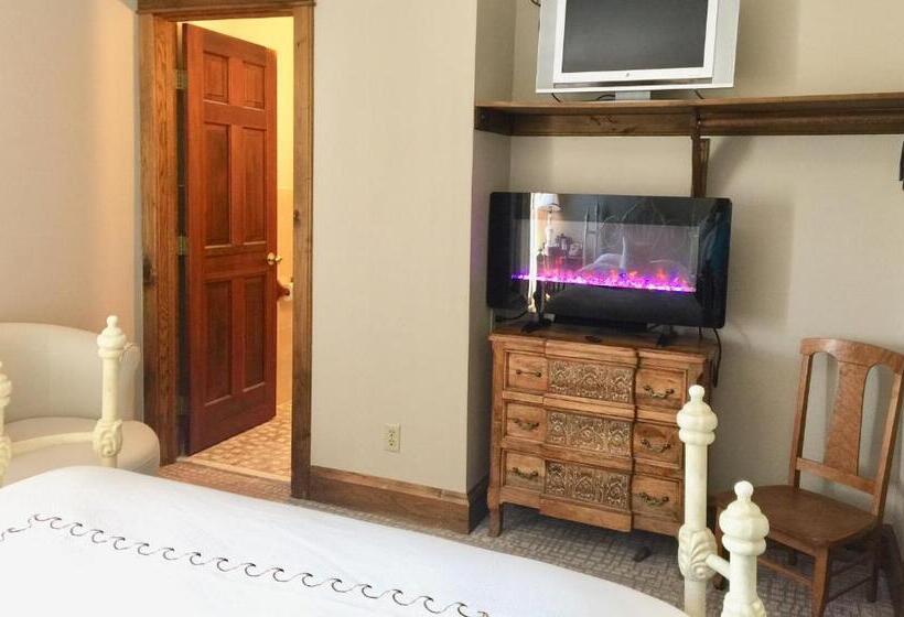 غرفة قياسية, Afton House Inn