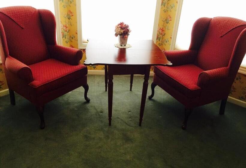 Люкс Повышенной Комфортности, Afton House Inn