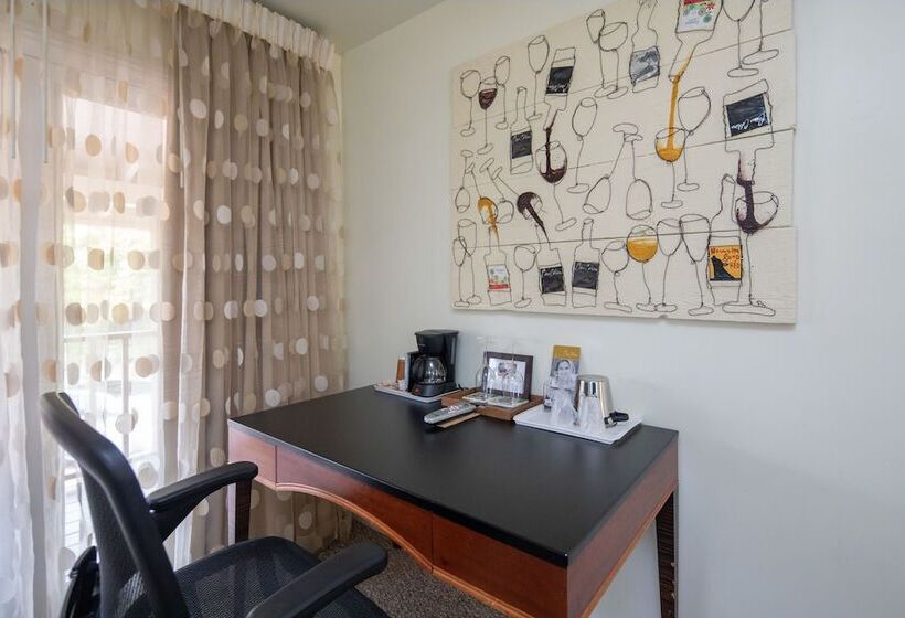 Стандартный Номер Кровать Кинг, The Vendange Carmel Inn & Suites