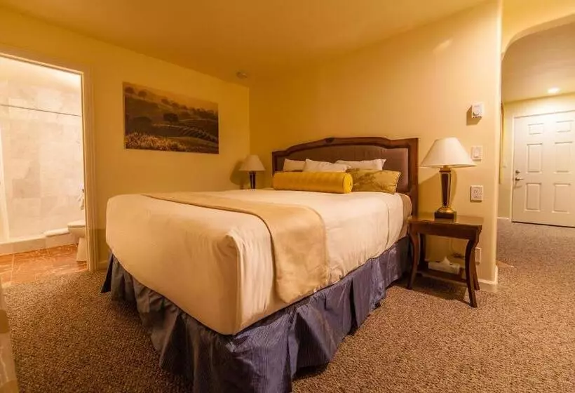 キングサイズベッドのデラックススイート, The Vendange Carmel Inn & Suites