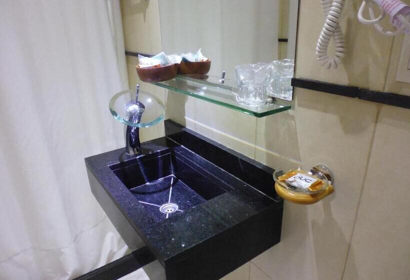 اتاق استاندارد, Athos