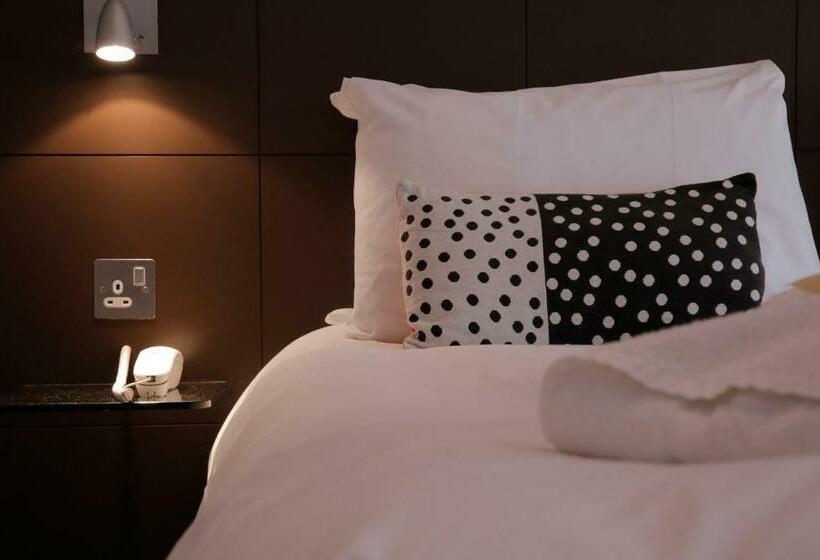 标准间, B&b Belgravia