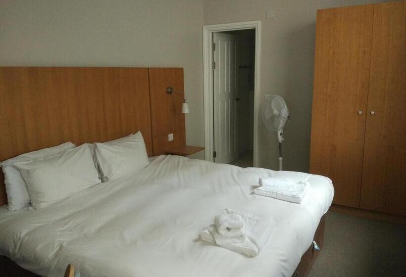 Escritório Estándar, B&b Belgravia