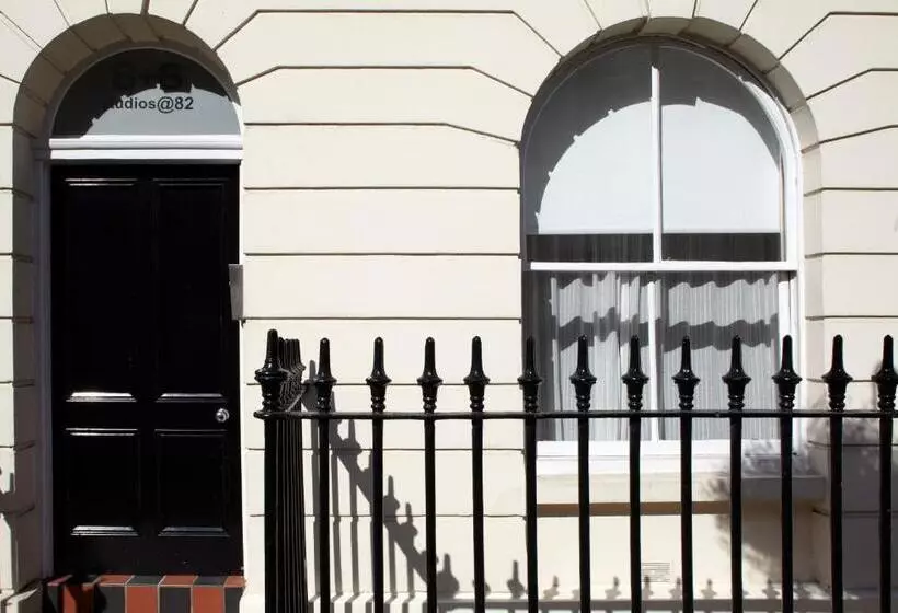 استودیوی سوپریور, B&b Belgravia