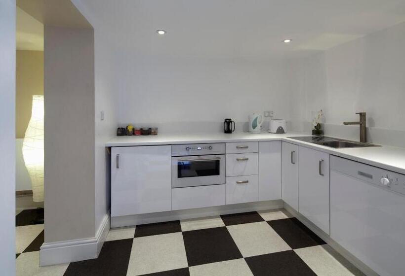 带2个卧室的公寓, B&b Belgravia