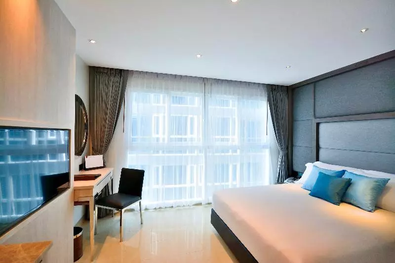 プレミアムルーム, Shilat Avenue Pattaya