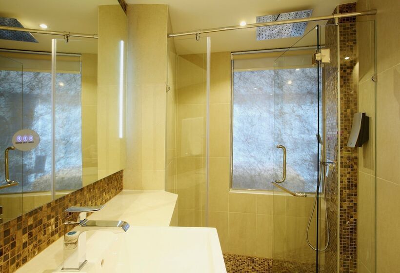 수피리어 룸, Shilat Avenue Pattaya