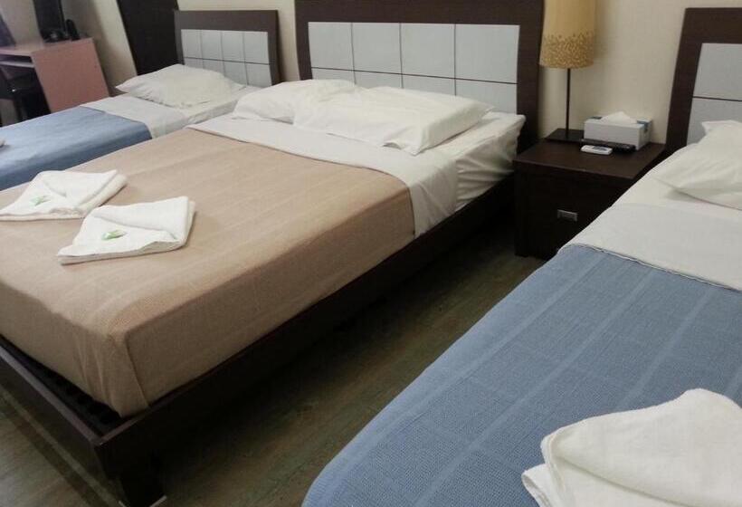 اتاق خانوادگی, Central Private