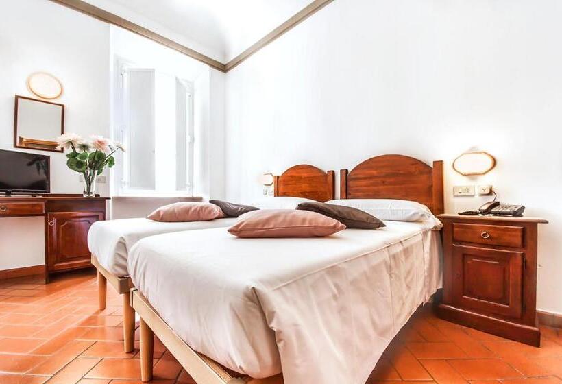 اتاق استاندارد, Costantini