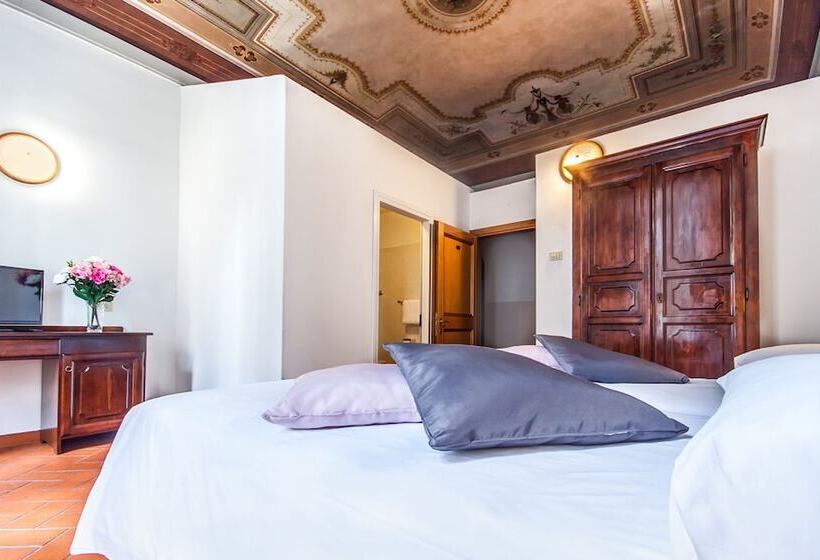 اتاق استاندارد, Costantini