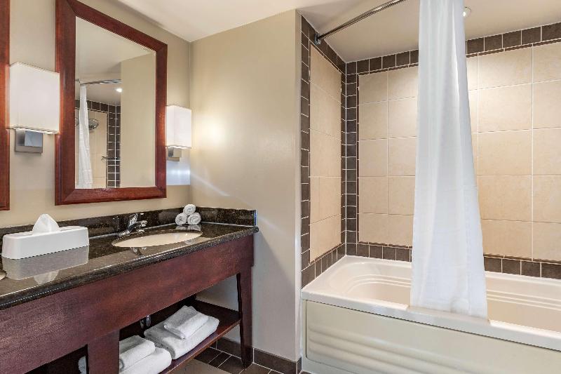 سوییت با چشمانداز دریا, Ocean Beach Club Resort By Hilton , Virginia Beach, Va