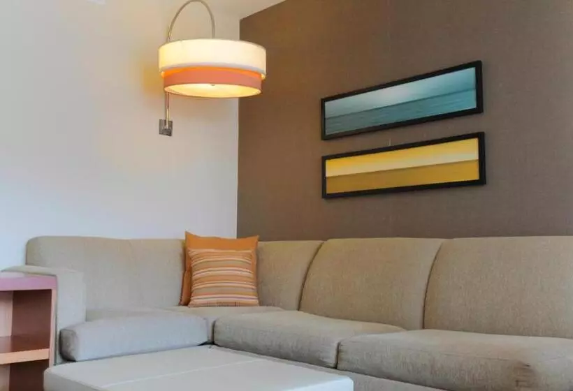 キングサイズベッドのスタンダードルーム, Courtyard By Marriott Ciudad Del Carmen Campeche