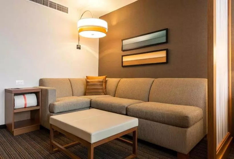 キングサイズベッドのスタンダードルーム, Courtyard By Marriott Ciudad Del Carmen Campeche