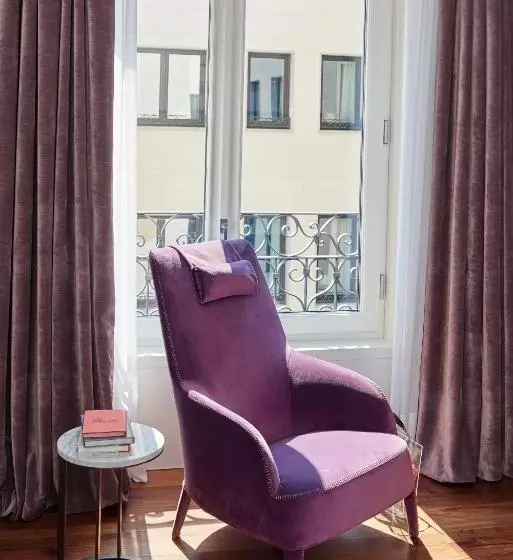 سوییت جونیور لوکس, Mandarin Oriental Milan