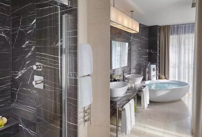 سوییت لوکس, Mandarin Oriental Milan