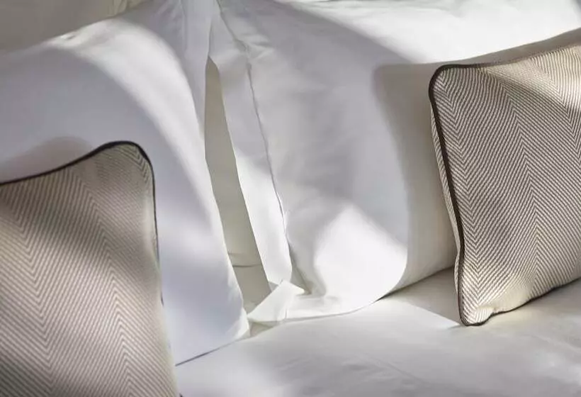اتاق استاندارد, Mandarin Oriental Milan