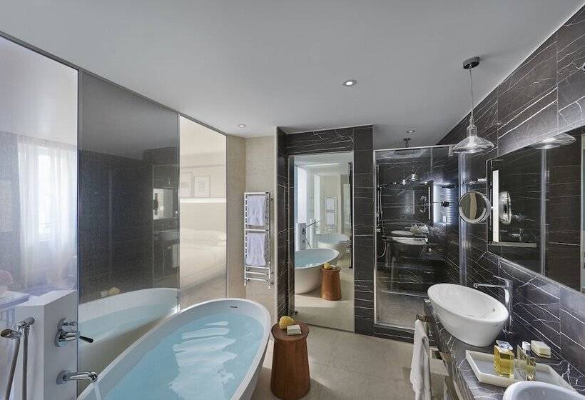 سوئیت جونیور با تراس, Mandarin Oriental Milan