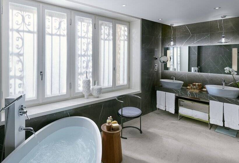 سوئیت پریمیوم, Mandarin Oriental Milan