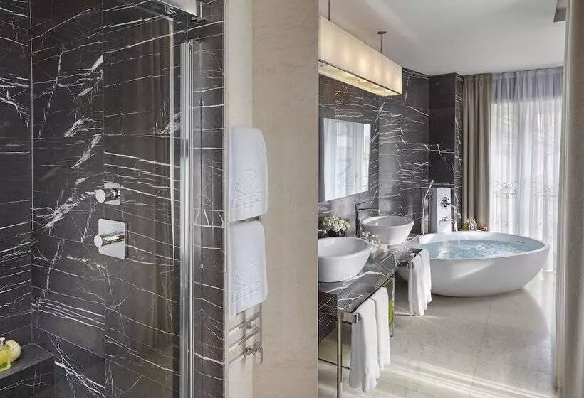 سوییت لوکس, Mandarin Oriental Milan