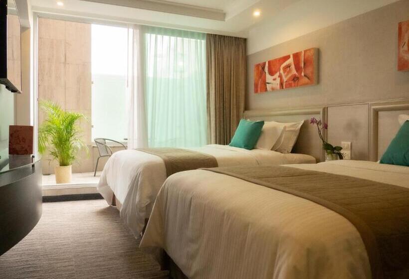 Полулюкс, Marbella