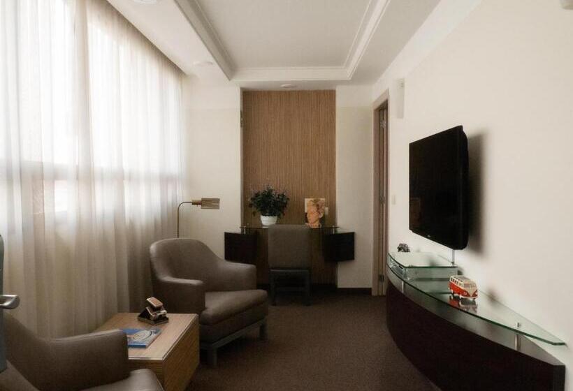 Полулюкс, Marbella