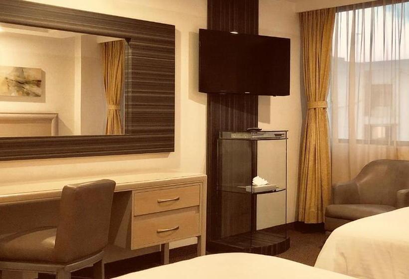 Номер Стандарт, Marbella