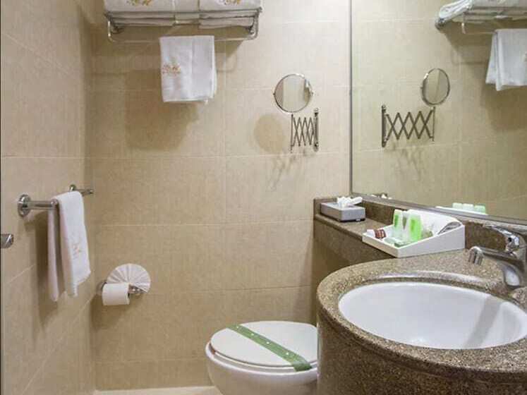 Полулюкс, Marbella