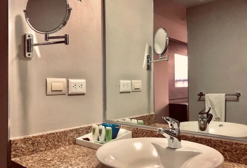 Номер Deluxe, Marbella