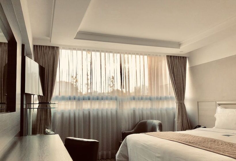 Номер Deluxe, Marbella