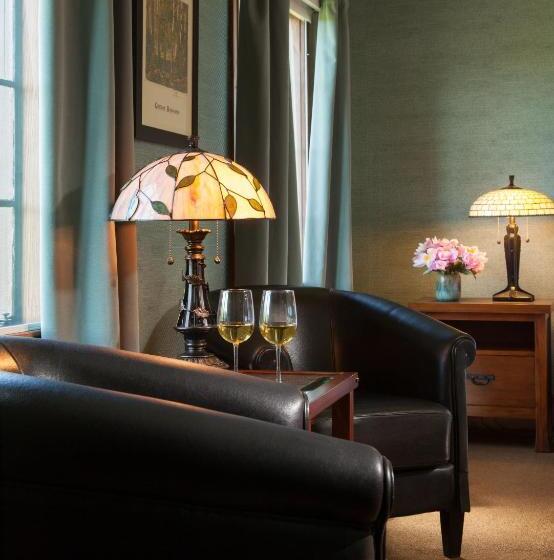 غرفة قياسية سرير كينج, Settlers Inn