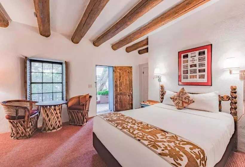 スタンダードルーム, The Historic Taos Inn
