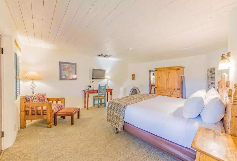 キングサイズベッドのスタンダードルーム, The Historic Taos Inn