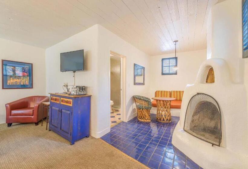 デラックスルーム, The Historic Taos Inn
