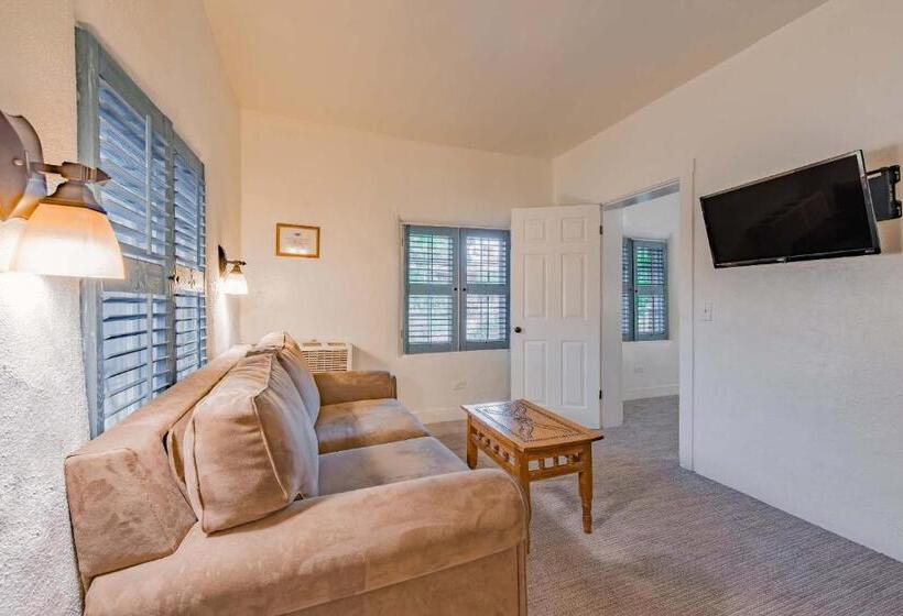 キングサイズベッドのスイートルーム, The Historic Taos Inn