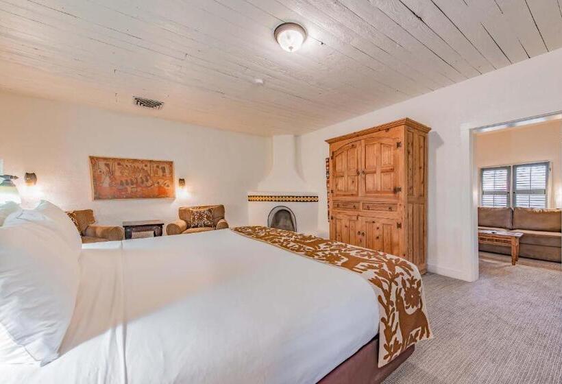 キングサイズベッドのスイートルーム, The Historic Taos Inn
