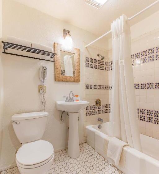 スタンダードルーム, The Historic Taos Inn