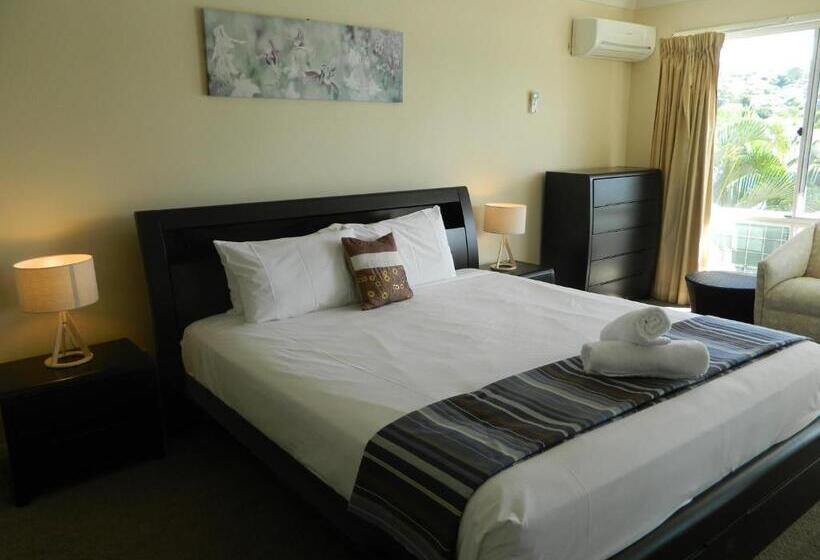 Вилла 4 Спальни, Isle Of Palms Resort