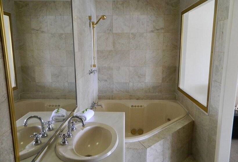 Вилла 4 Спальни, Isle Of Palms Resort