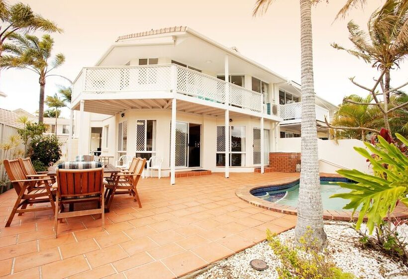 Вилла 4 Спальни, Isle Of Palms Resort