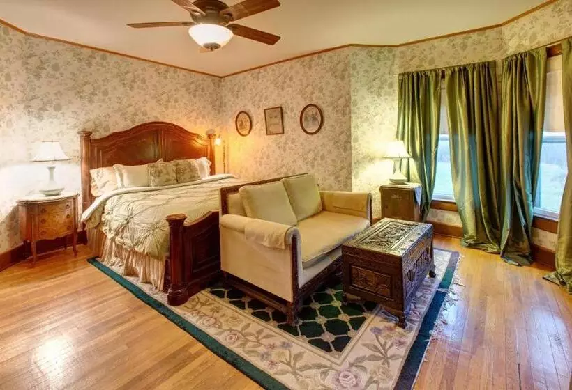 キングサイズベッドのスタンダードルーム, Margaretville Mountain Inn B&b