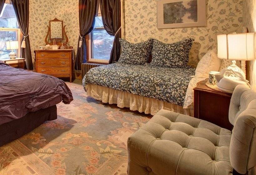 Люкс 2 Спальни, Margaretville Mountain Inn B&b