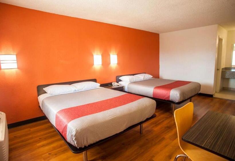 غرفة قياسية لذوى الاحتياجات الخاصة, Motel 6corsicana, Tx