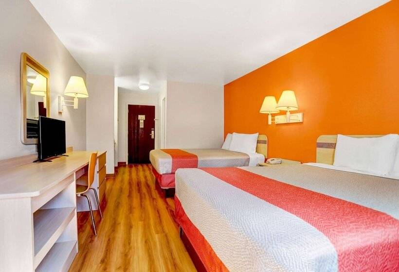 غرفه قياسيه سريرين مزدوجين, Motel 6espanola, Nm