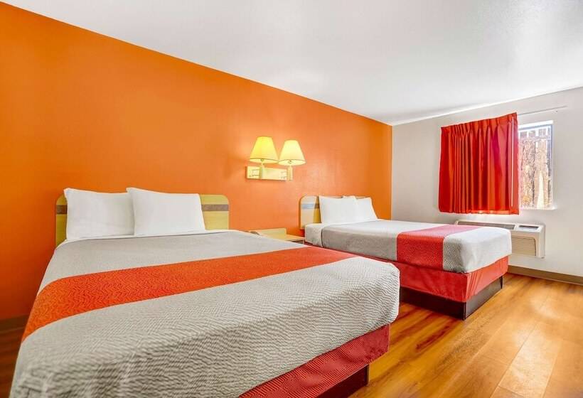 غرفه قياسيه سريرين مزدوجين, Motel 6espanola, Nm