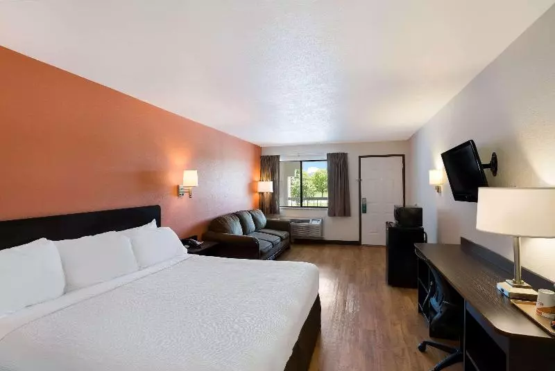Standard-huone King-vuode, Hill Country Inn And Suites
