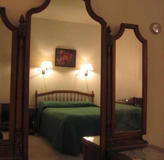 Номер Стандарт, Olde Judge Mansion B&b