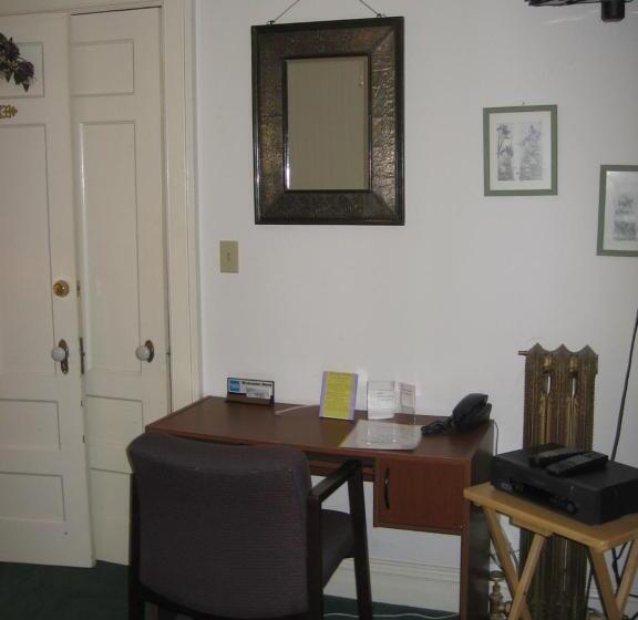 标准单人间, Olde Judge Mansion B&b