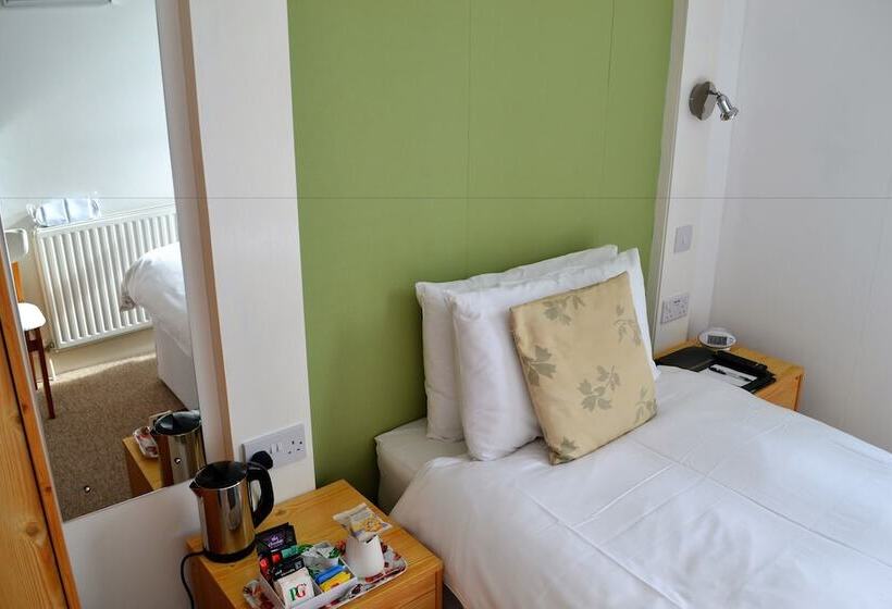 اتاق استاندارد یک نفره, Carrington Guest House