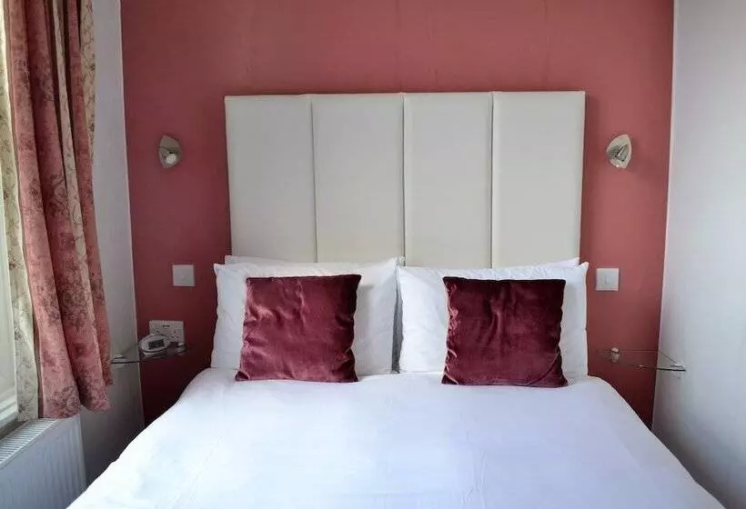 Perhehuone, Carrington Guest House